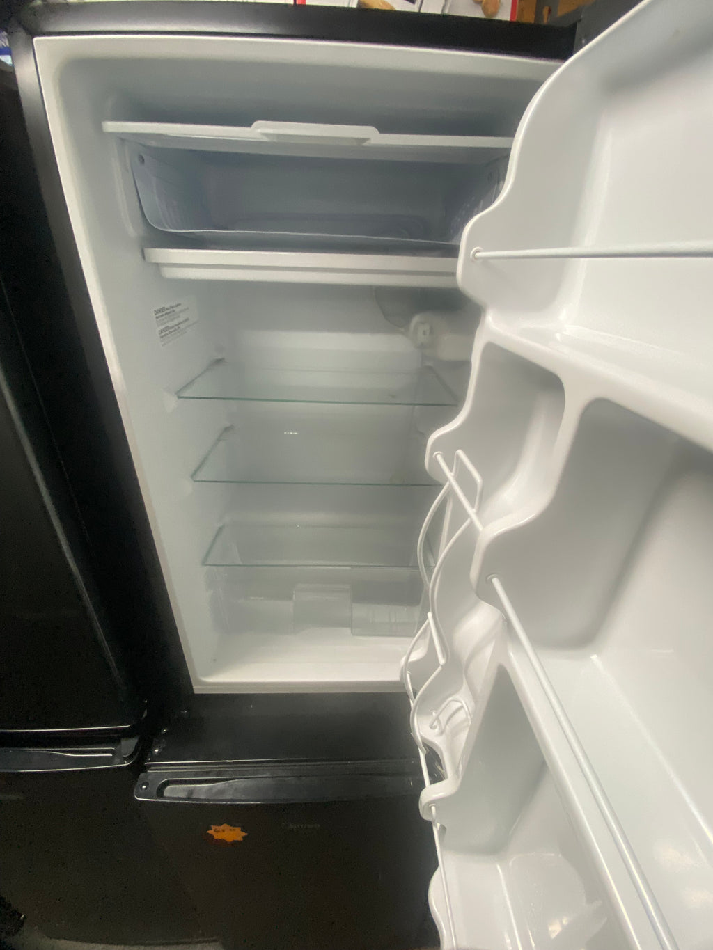 🧊 MIDEA 3.3 CU. FT. MINI FRIDGE — ONLY $65!