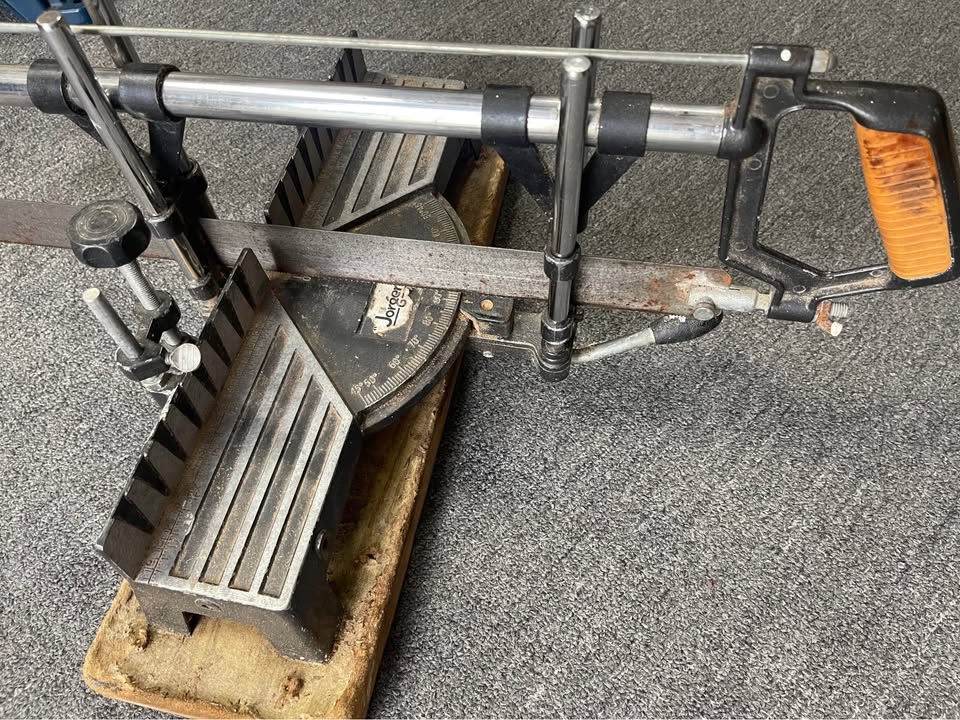 🪚 Jorgensen Manual Miter Saw – $25